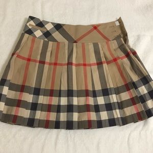 Burberry girls skirt